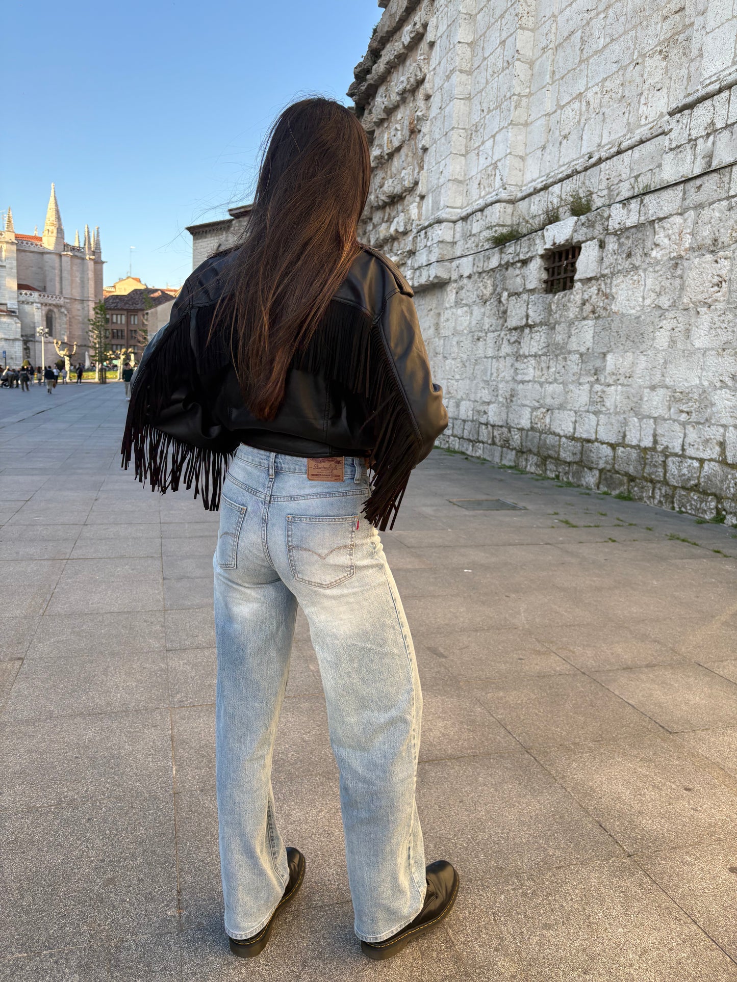 JEANS WIDE LEG TIRO ALTO