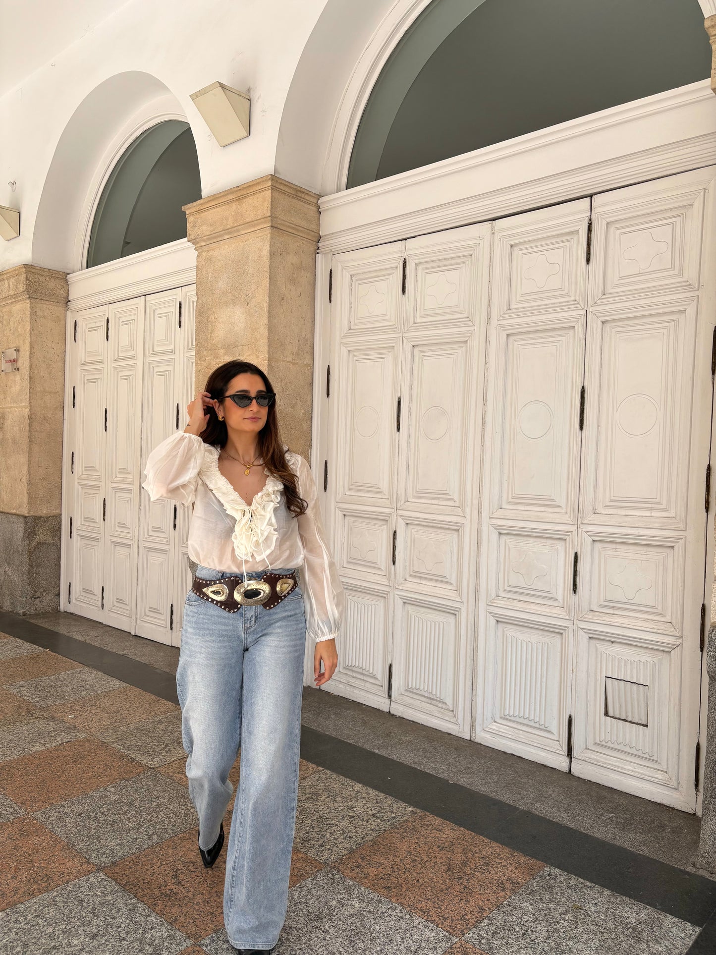 BLUSA VOLANTES ESCOTE
