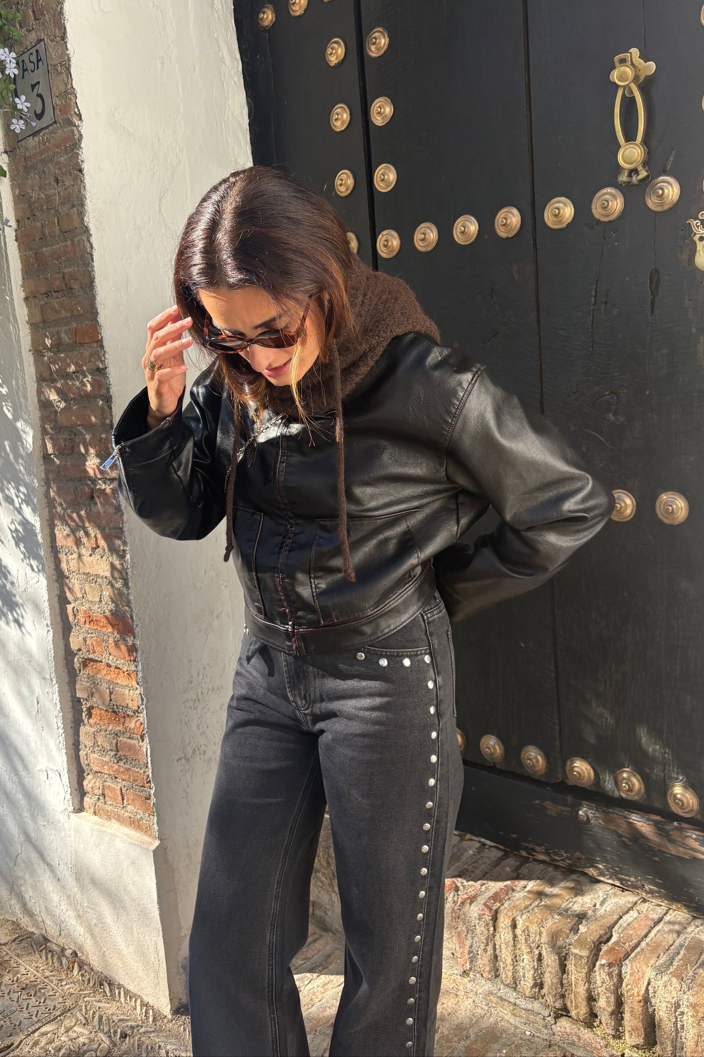 PANTALONES TACHAS NEGRO