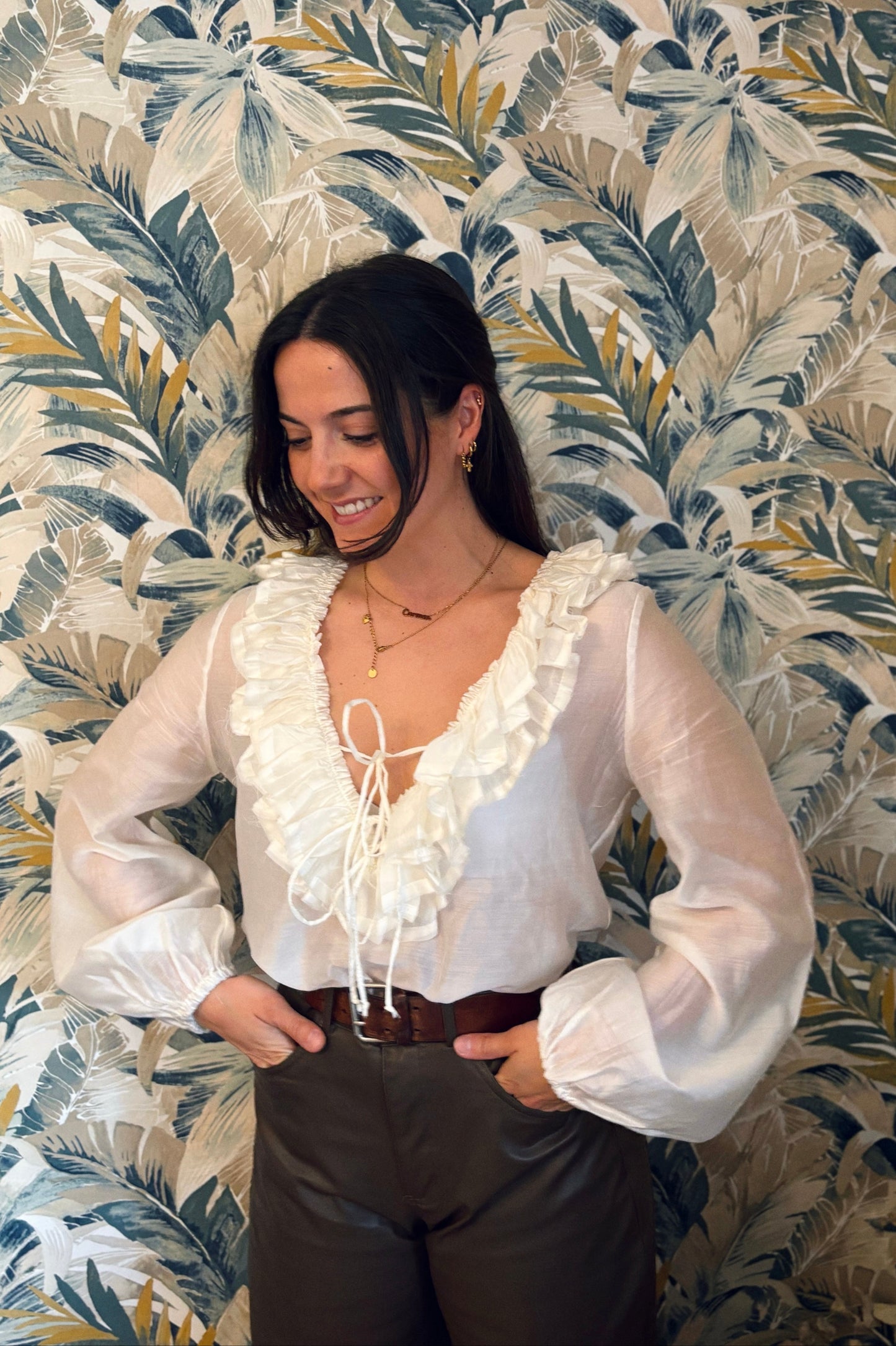 BLUSA VOLANTES ESCOTE