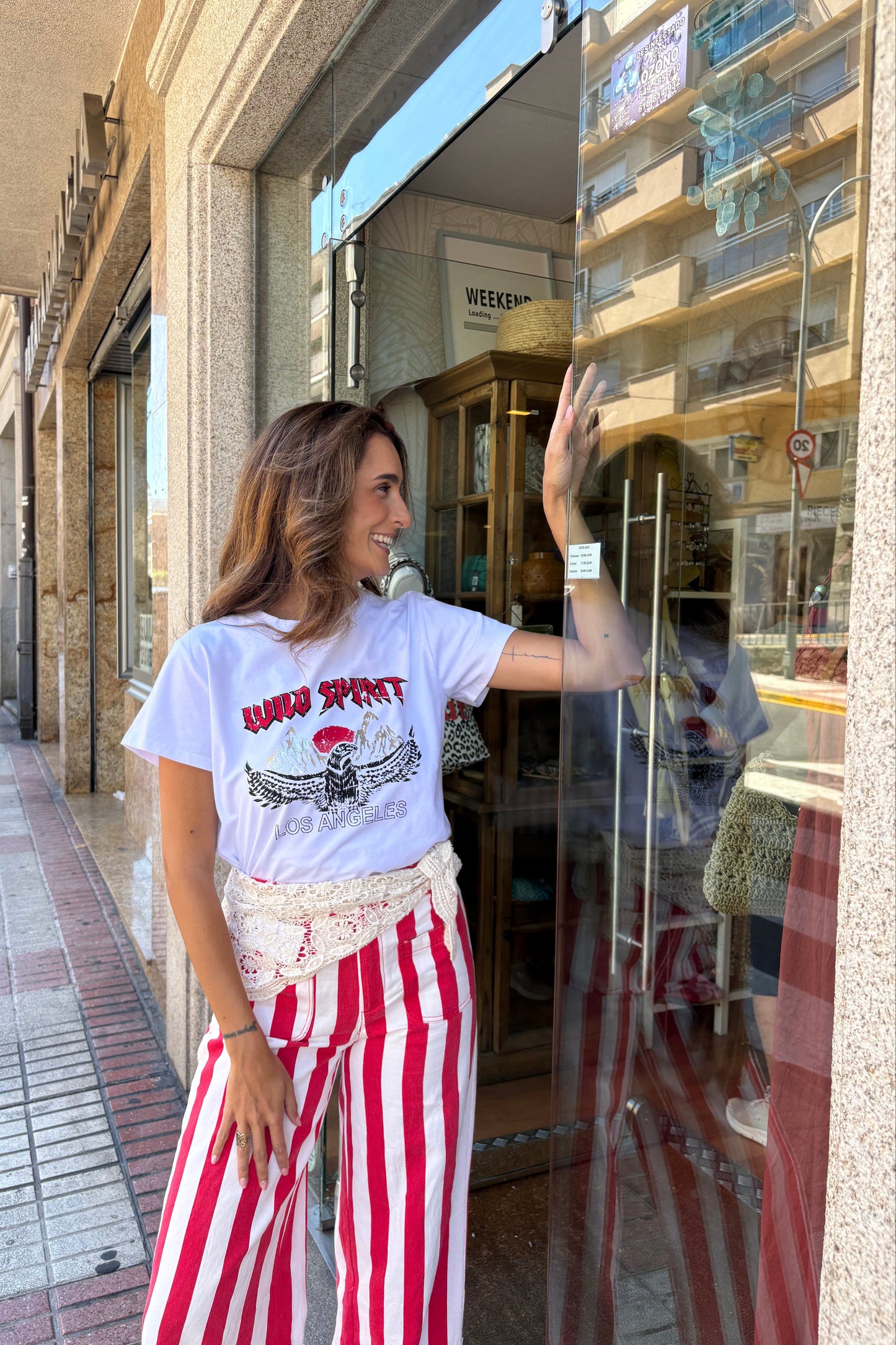 JEANS WIDE LEG TIRO ALTO RAYAS ROJO