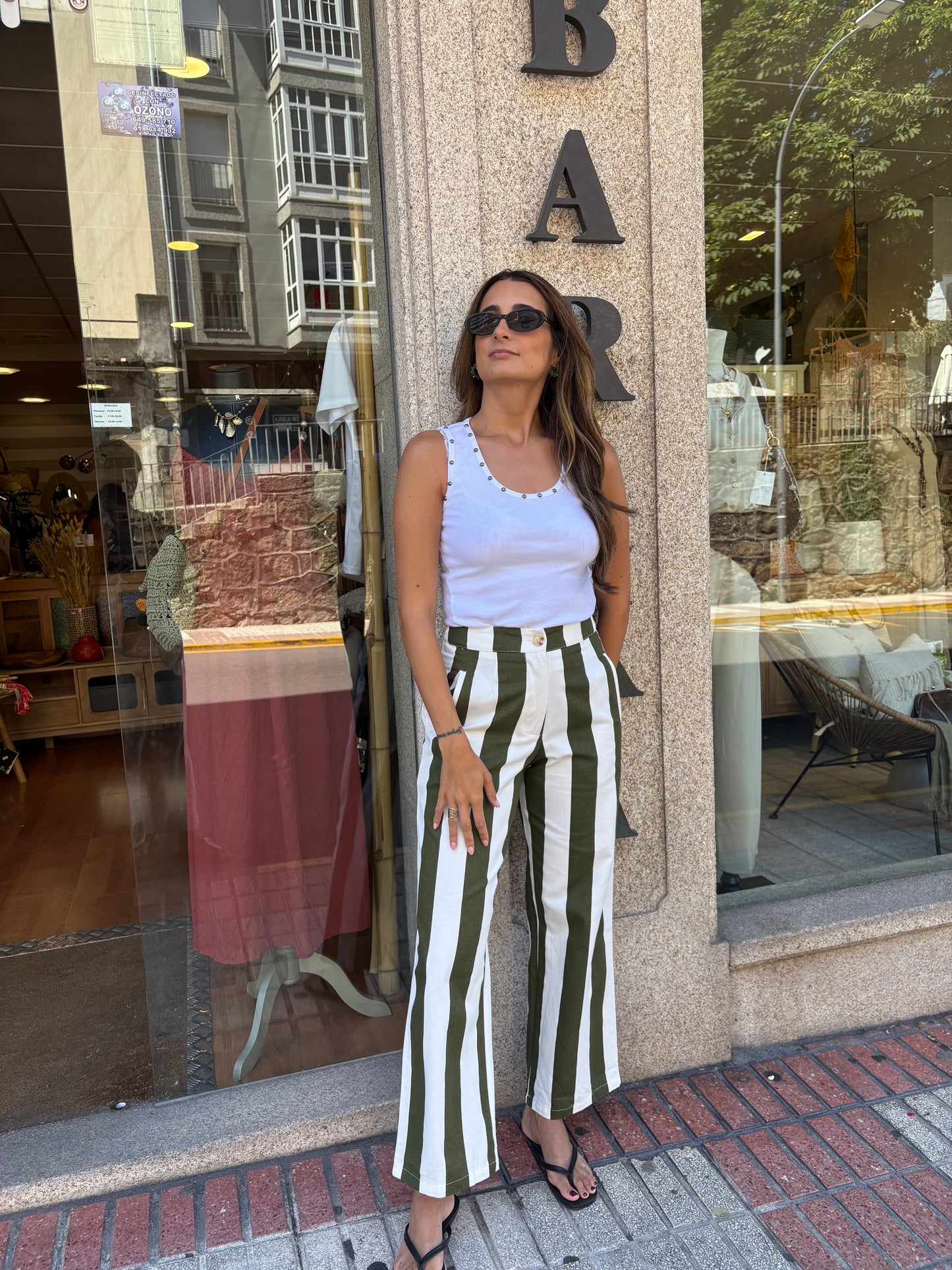 JEANS WIDE LEG TIRO ALTO RAYAS VERDE