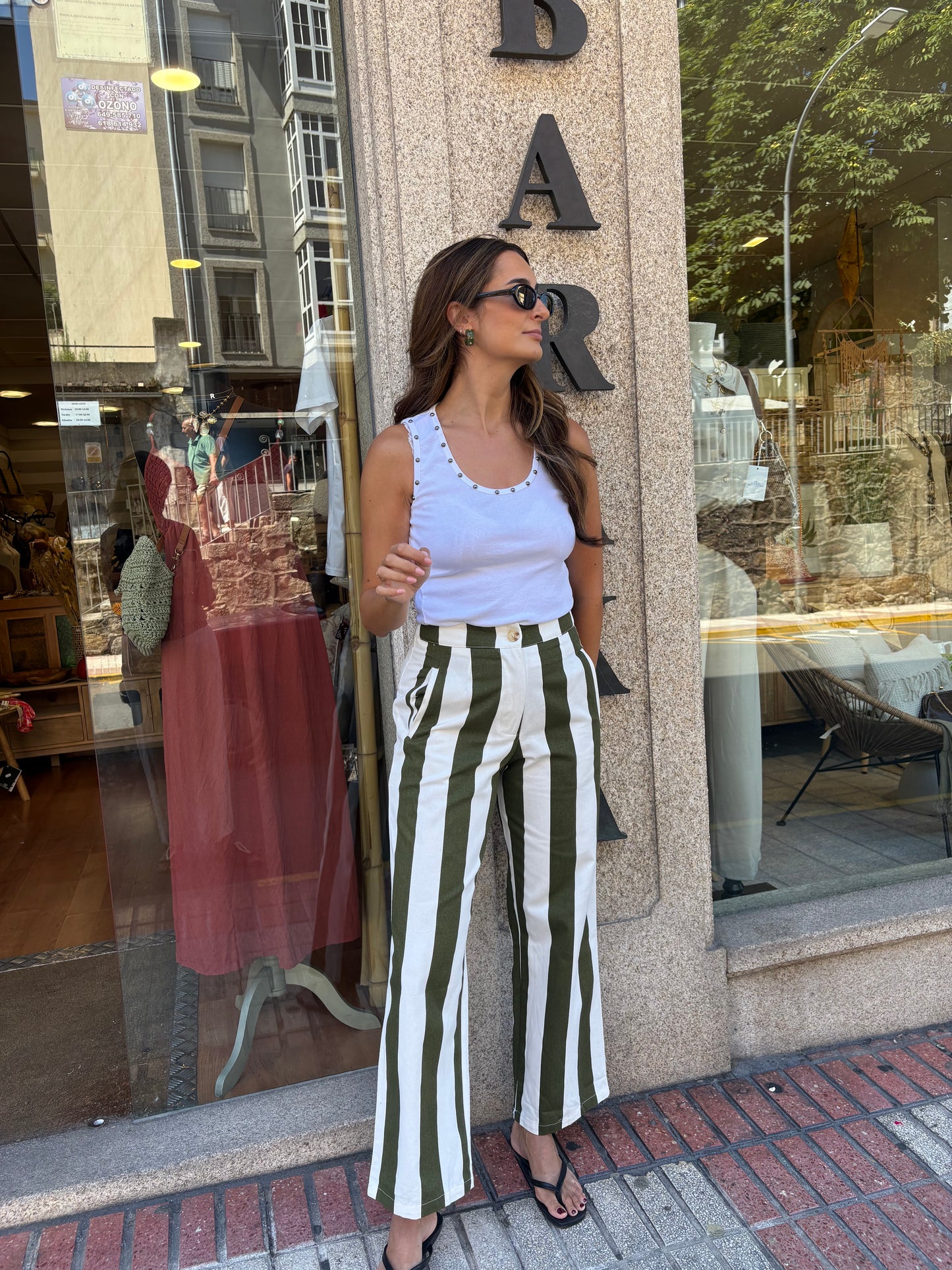 JEANS WIDE LEG TIRO ALTO RAYAS VERDE