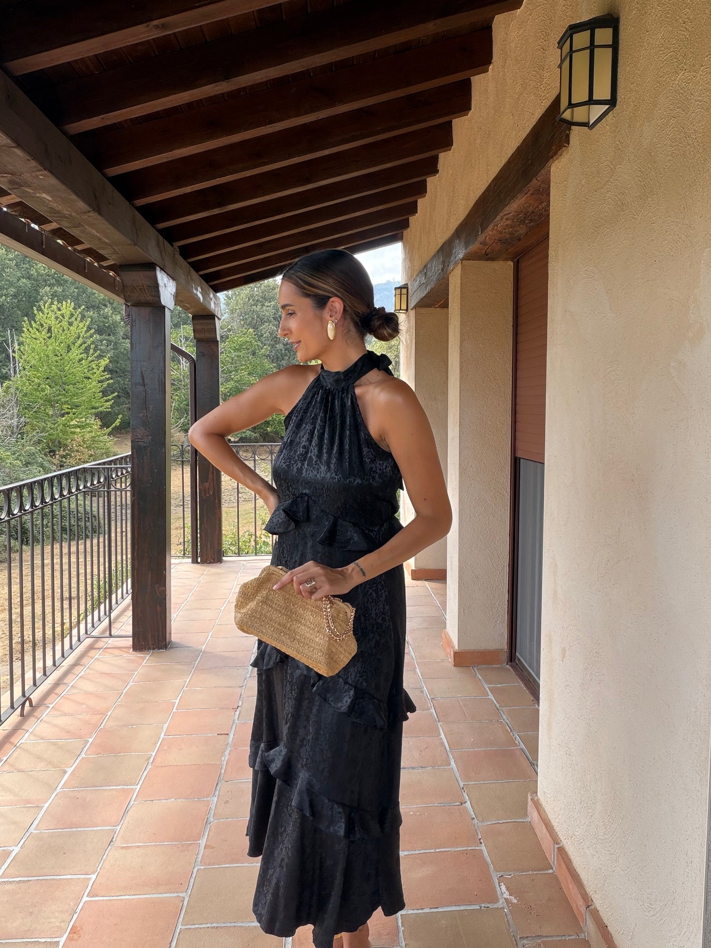 VESTIDO HALTER VOLANTES LARGO