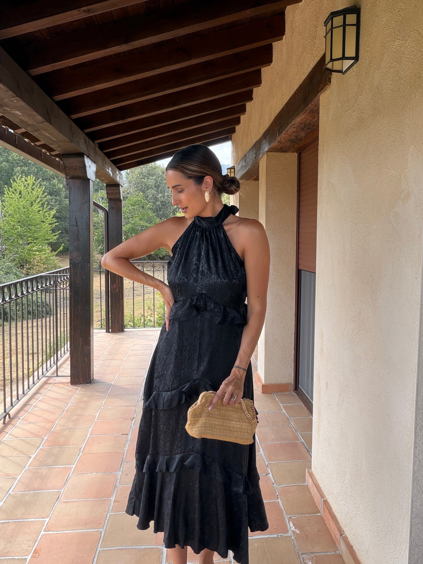 VESTIDO HALTER VOLANTES LARGO